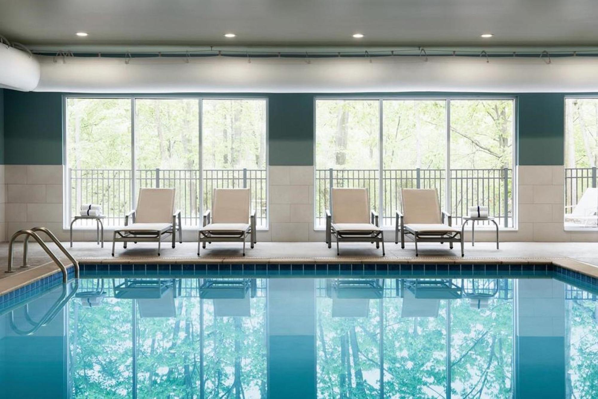 Holiday Inn Express & Suites Mansfield - Ontario By Ihg Buitenkant foto